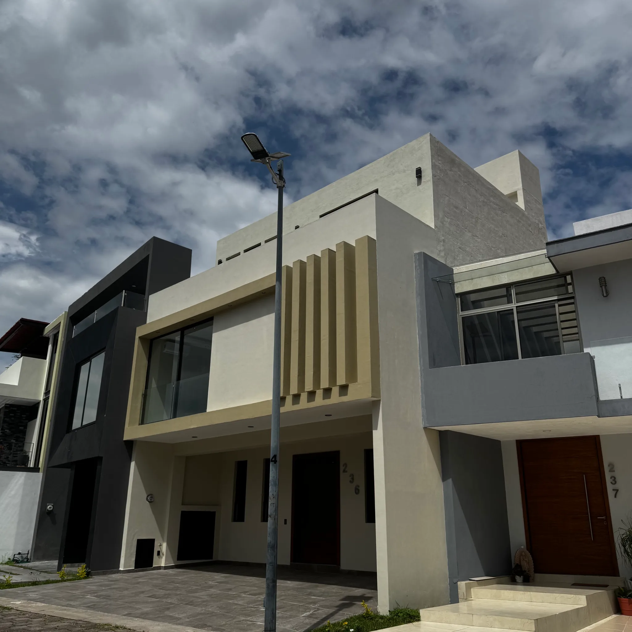 Casa Nueva en Venta en Argenta Mirador Residencial, Zapopan | Roof Top y 3 Autos