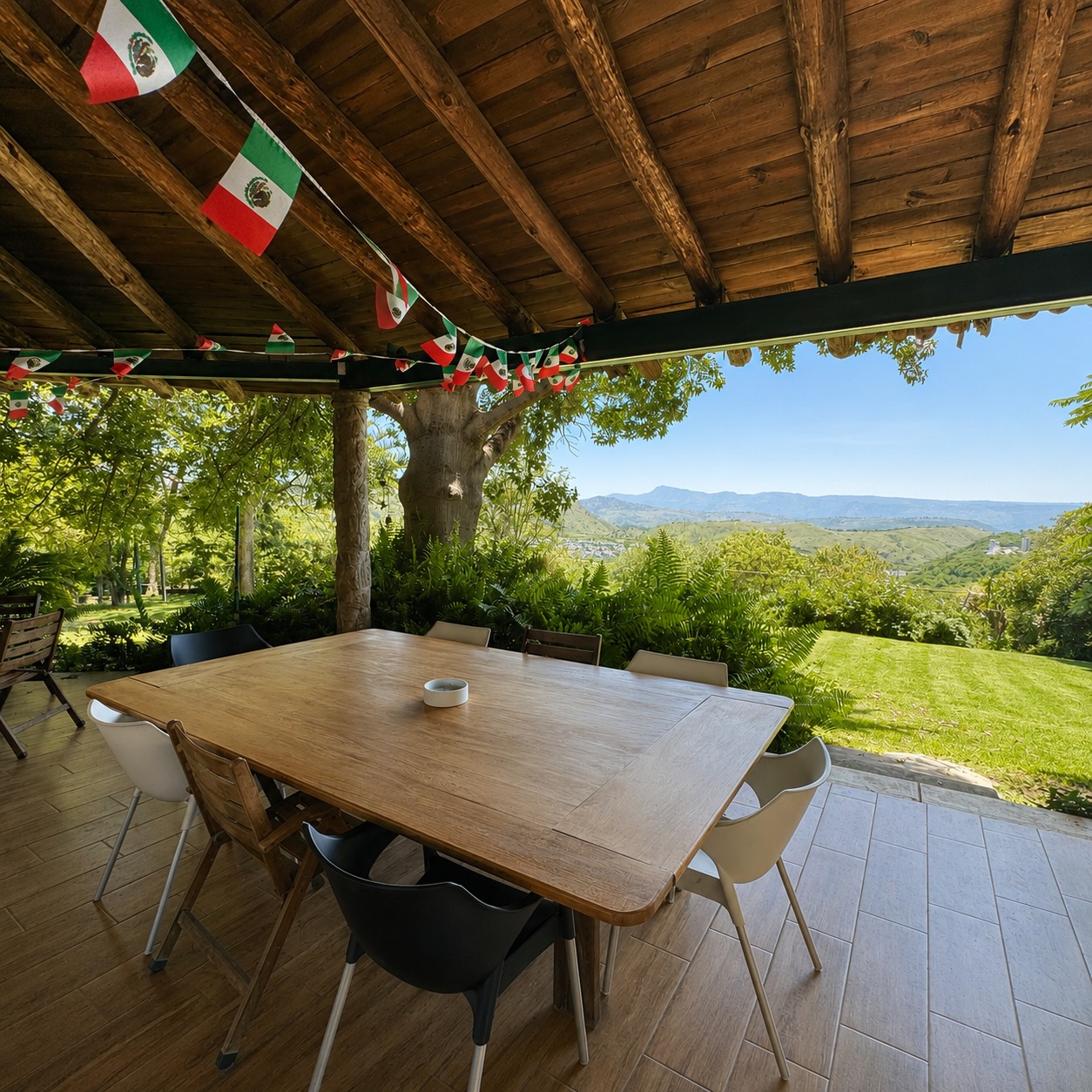 Residencia en venta con vista panorámica a las montañas en Colinas del Centinela, fotografía 3