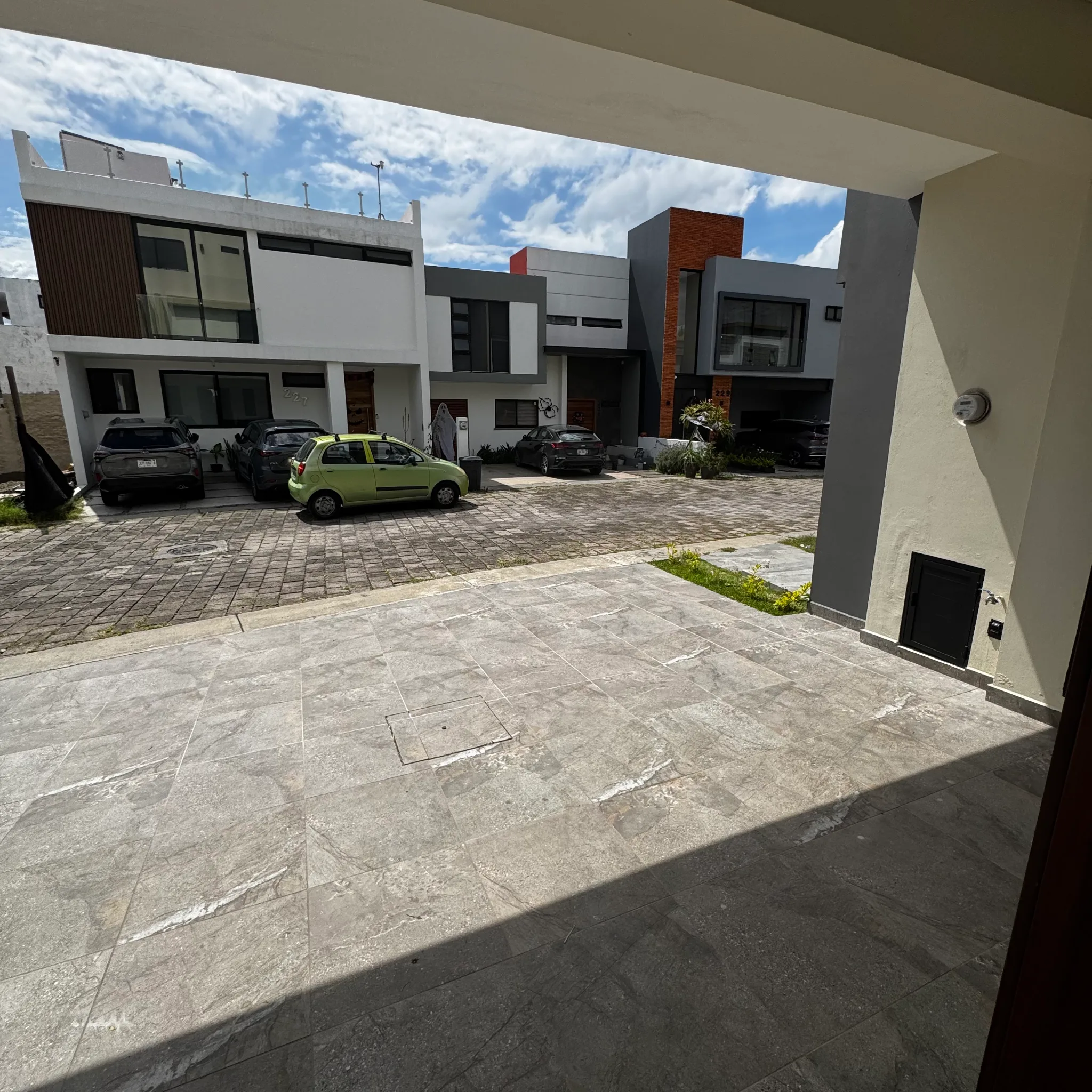 Casa Nueva en Venta en Argenta Mirador Residencial, Zapopan | Roof Top y 3 Autos, fotografía 5