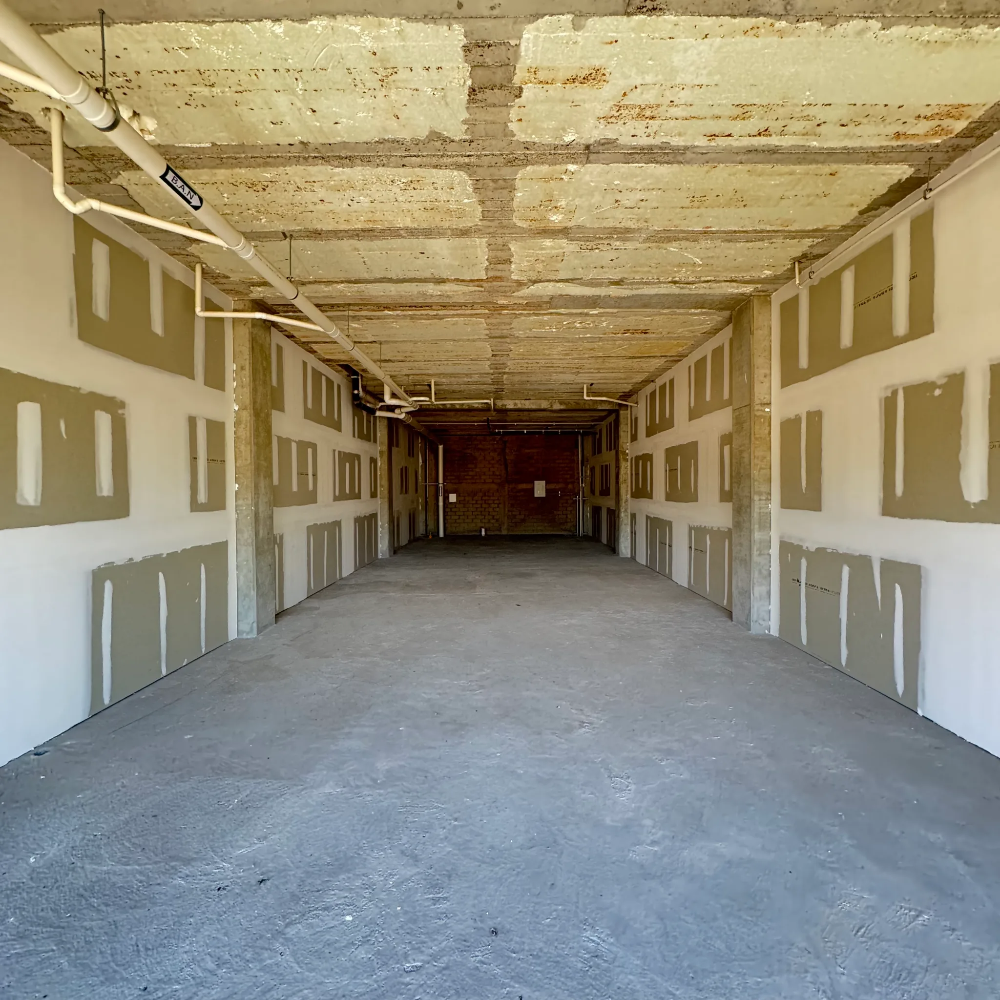 Local Comercial en renta en Avenida Obsidiana, Victoria, Zapopan · fotografía 2