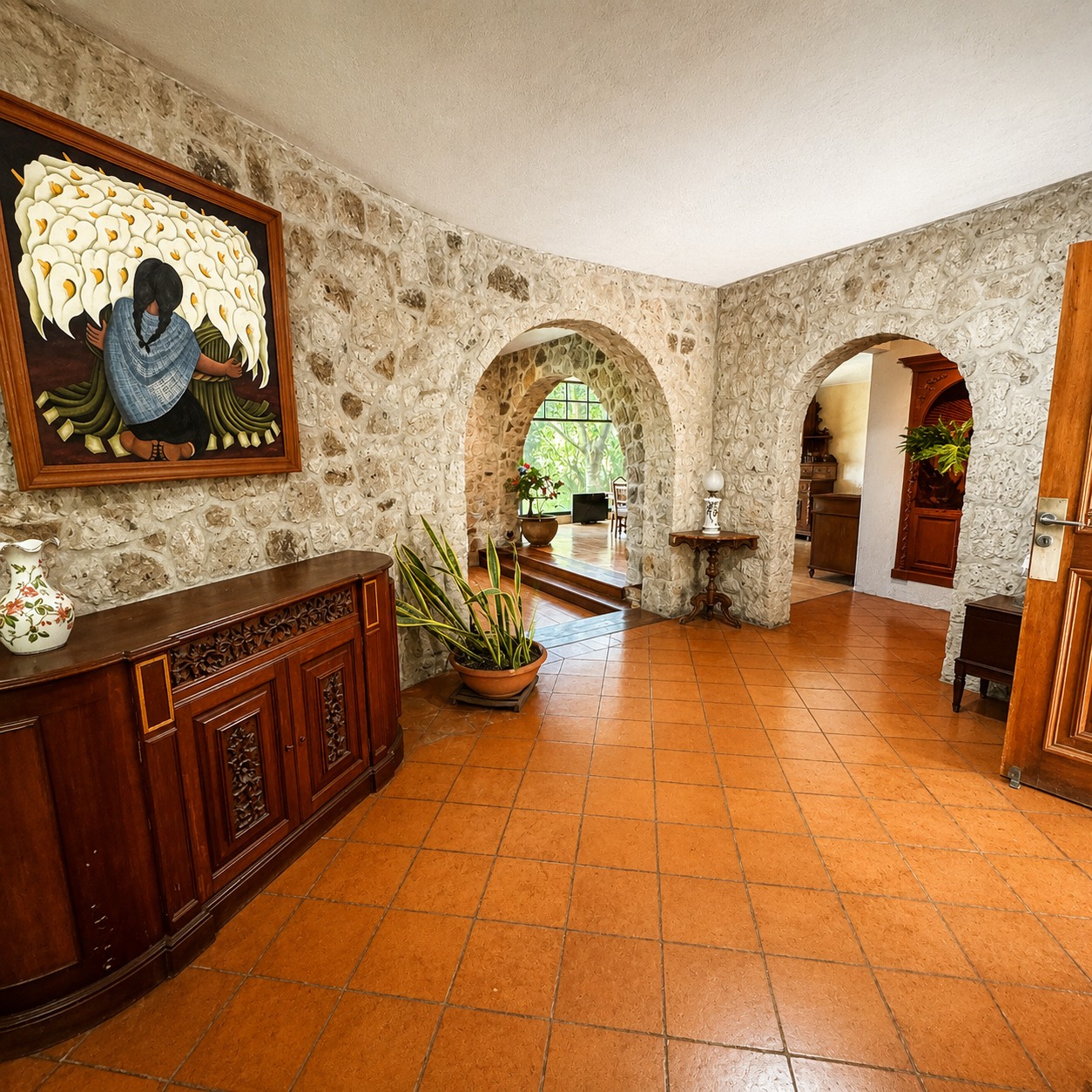 Residencia en venta con vista panorámica a las montañas en Colinas del Centinela, fotografía 5